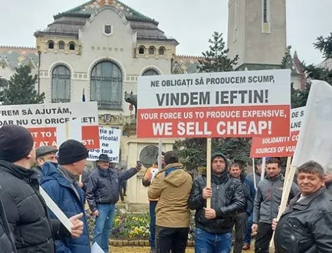 Luni, protest al fermierilor în centrul din Târgu Mureș