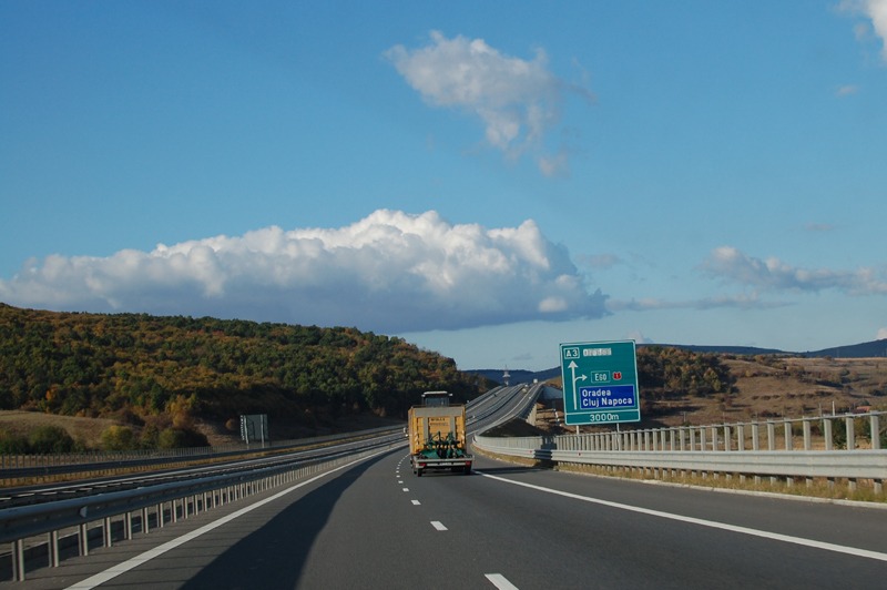 De ce nu vom putea circula pe autostradă de la Târgu-Mureş la Borş mai devreme de 2030 sau de ce n-are ursul coadă (I)