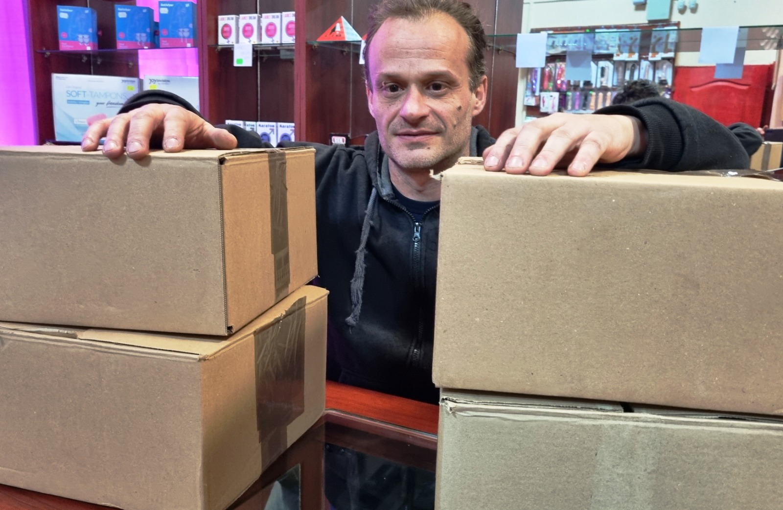Sex shop Târgu Mureș: Fenomenul videochat,  comenzi speciale și cantități mari. Produsele Made în România pentru potență, în trend