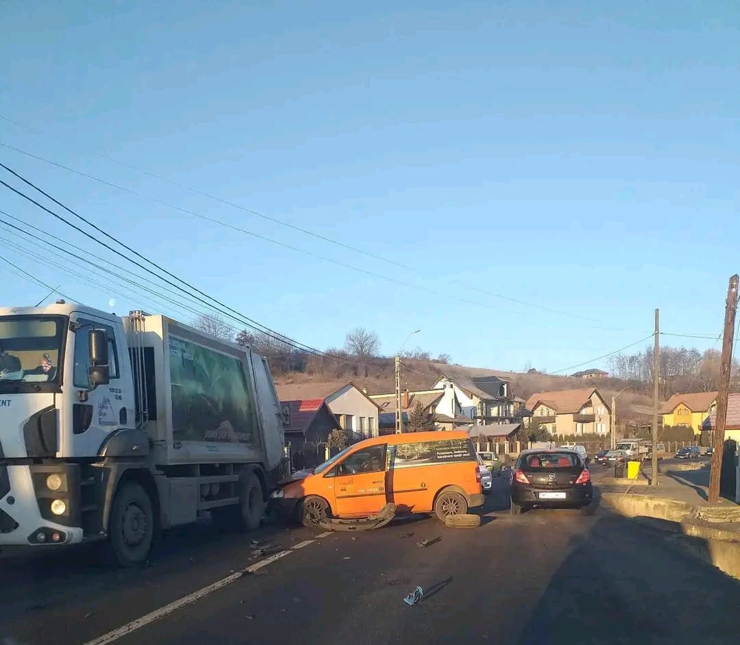 Accident pe strada Voinicenilor din Târgu Mureș