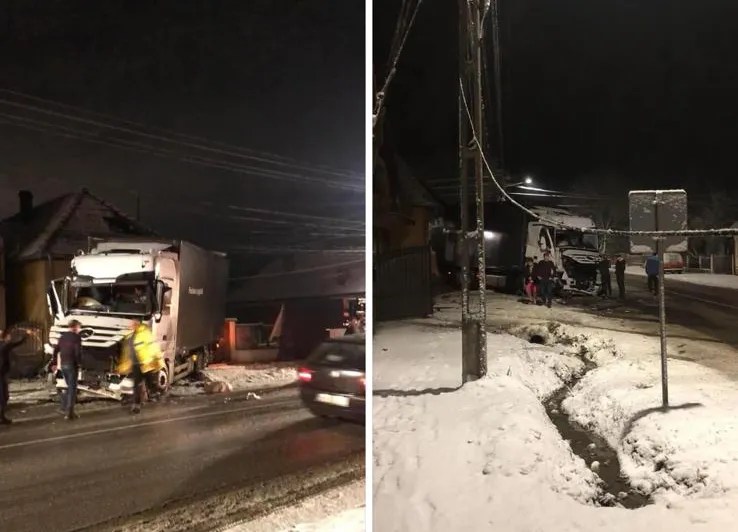(Video) Momentul când un șofer de TIR pierde controlul volanului și distruge o casă în Crăciunești
