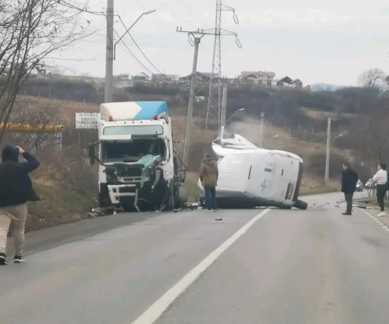 Mureș: Numărul deceselor în accidente rutiere a scăzut cu 21% în 2023 față de 2022. Vezi care au fost cauzele accidentelor grave