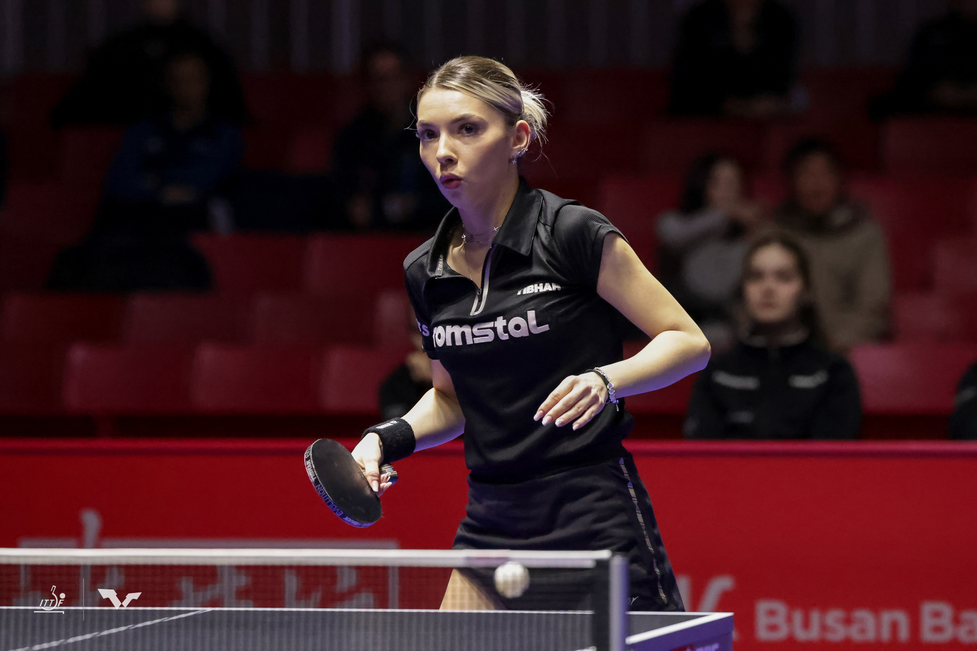 Bernadette Szőcs, din nou strălucitoare la Mondialele de tenis de masă: a adus două dintre cele trei puncte ale victoriei cu Serbia, 3-1 în grupe