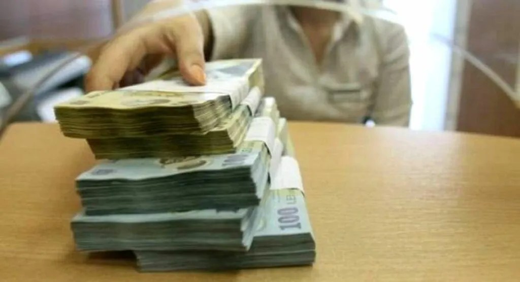 Punctul negru pentru Primăriile care fac greva generală pentru salarii dar primesc bani de la centru ca să supraviețuiască