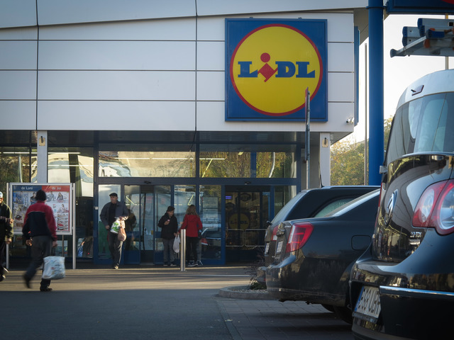 Lidl vinde în România peste 20 de proiecte de magazine, cu scopul închirierii