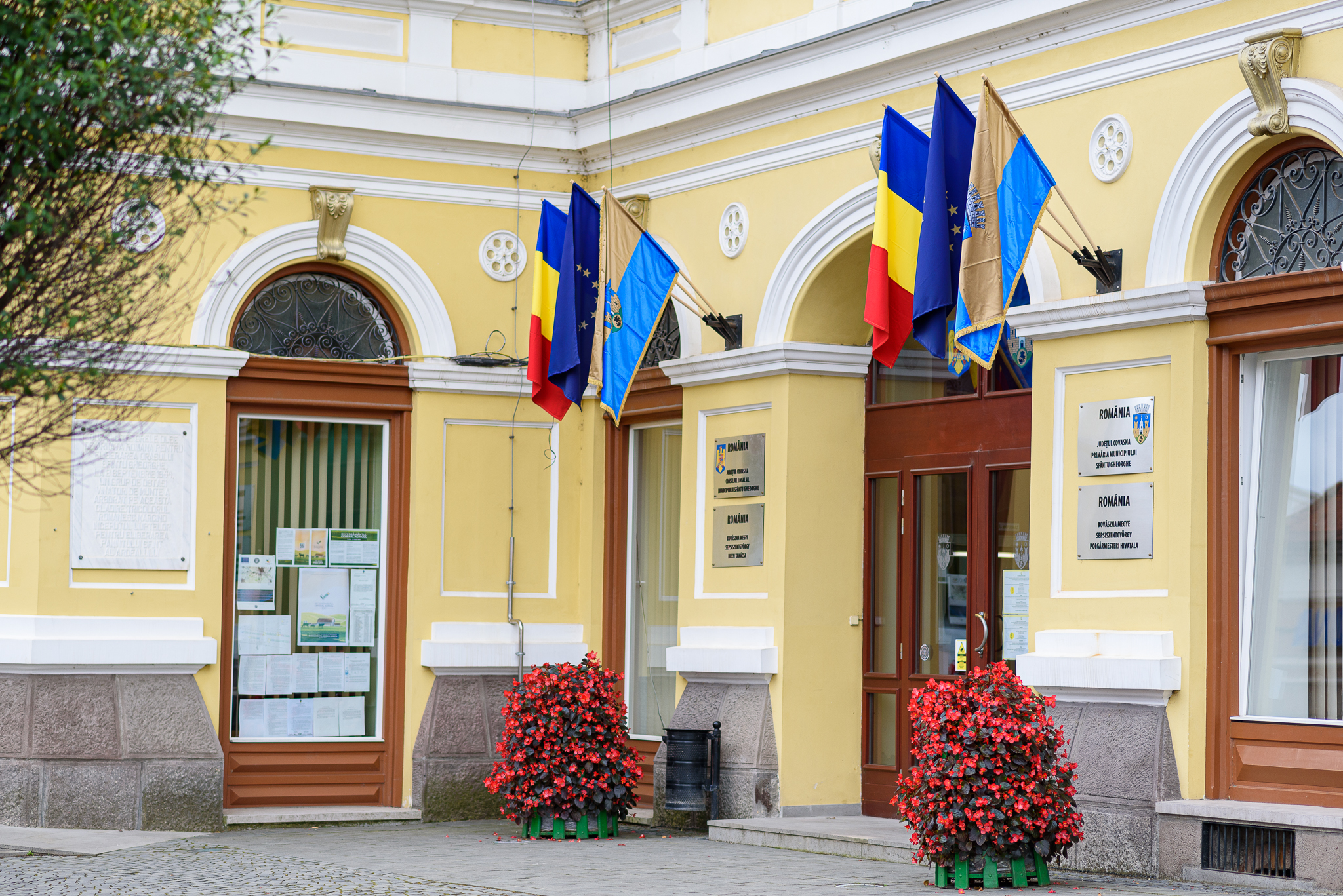 Cursuri de învăţare a limbilor română şi maghiară pentru vorbitorii non-nativi, subvenţionate de Primăria Sfântu Gheorghe