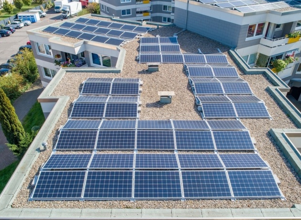 Se lansează programul dedicat instalării panourilor fotovoltaice pentru biserici