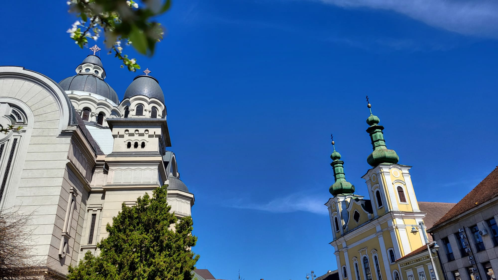 Punctul alb pentru comuniunea religioasă de la Târgu Mureș unde sărbătorile sunt pentru toți, indiferent de calendarele vremelnice