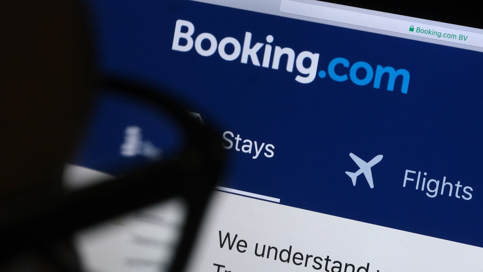 Gata cu închiriatul pe Booking. Platformele online vor permite doar unități clasificate de la 1 aprilie