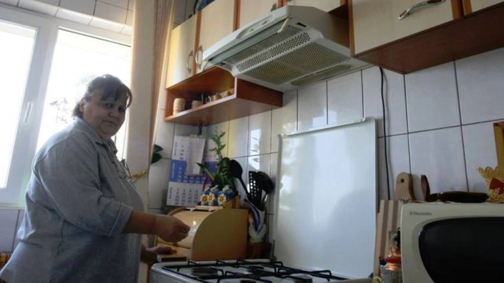 Persoanele fizice pot angaja şi plăti legal personal pentru activităţile casnice