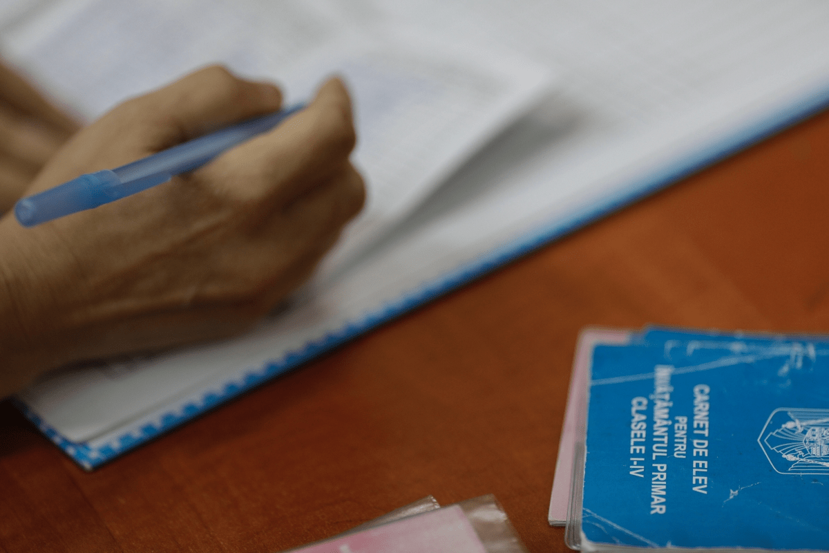 Nota la purtare va scădea cu un punct pentru fiecare 40 de absențe nemotivate pe an