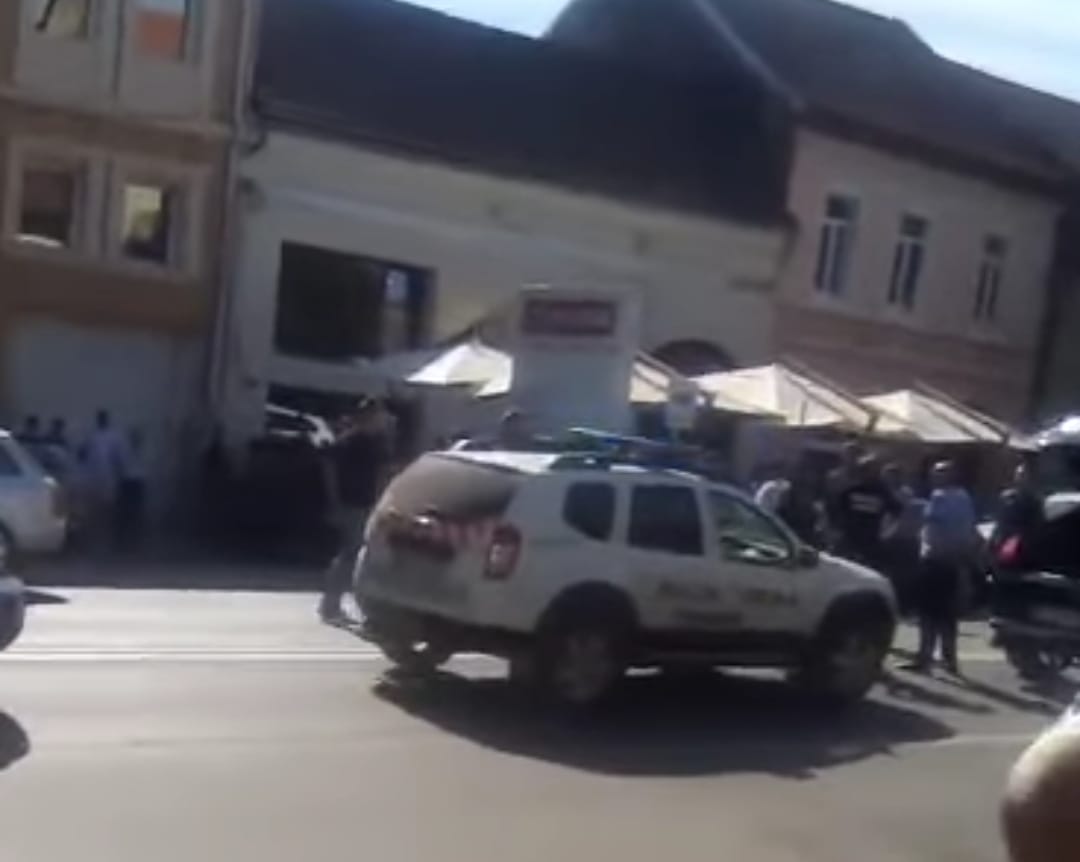 Bătaie între mai multe persoane în centrul municipiului Reghin