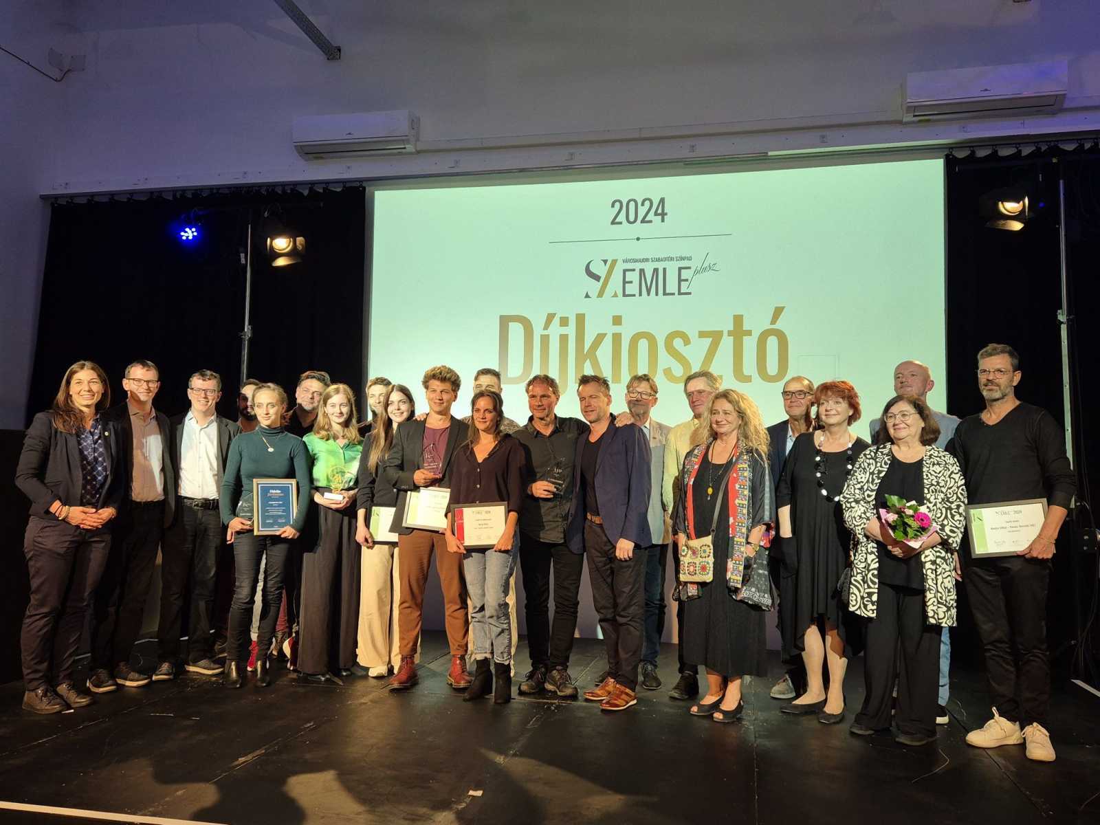 Cele mai multe distincţii la Târgu Mureş cu prilejul decernării premiilor Breslei Criticilor de Teatru din Ungaria