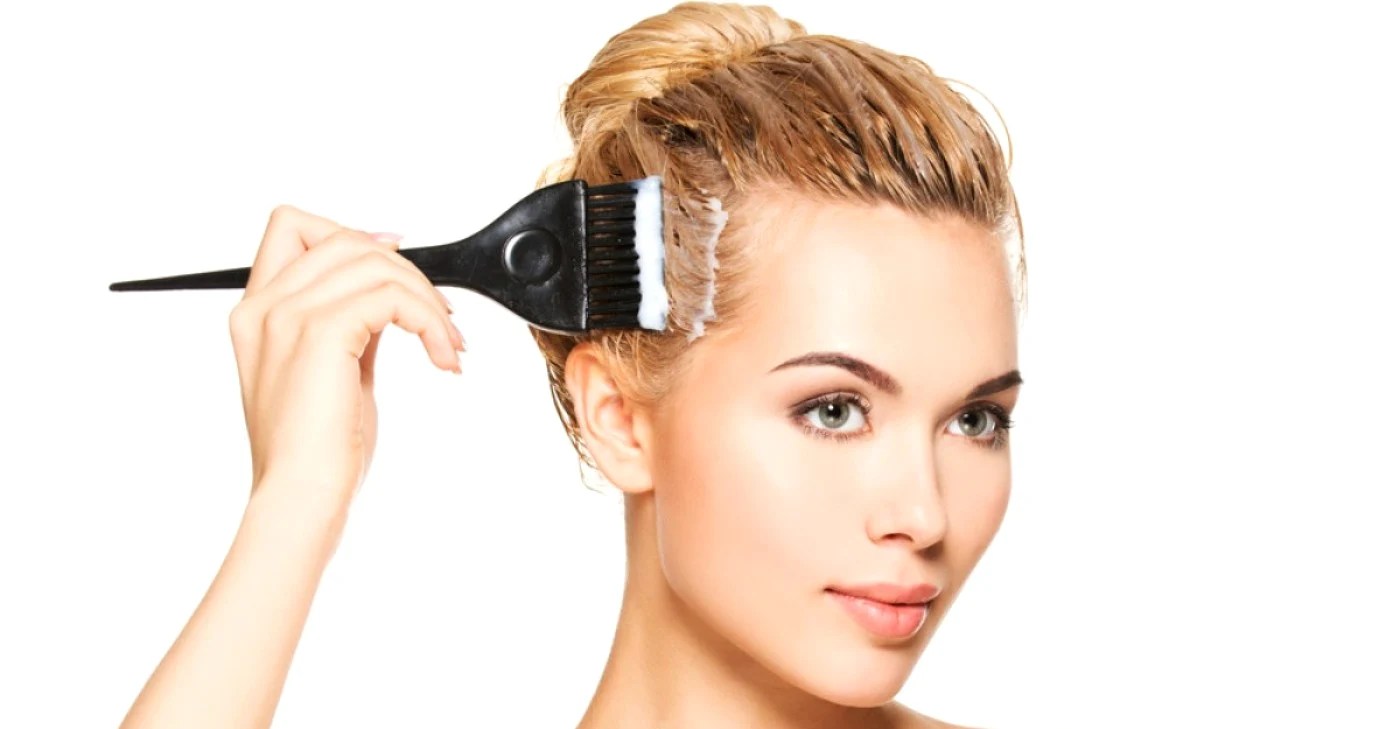 Alertă europeană: Substanțe toxice neconforme într-o populară vopsea de păr