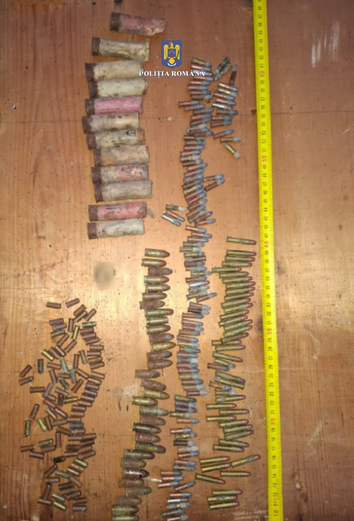 A găsit cartușe în …damigeană, la Păsăreni