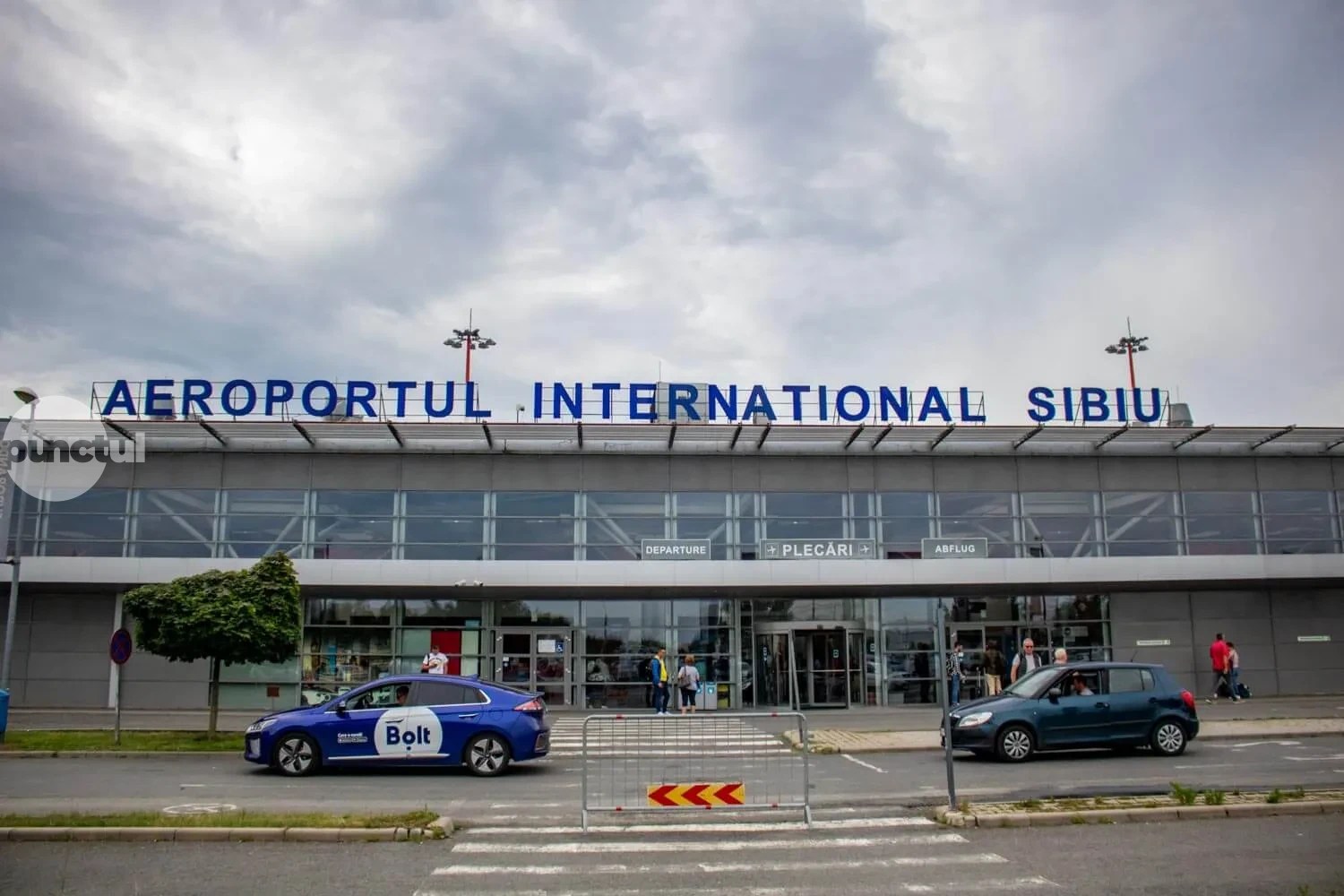 Al doilea aeroport din România care elimină limita de 100 mililitri lichide în bagaj
