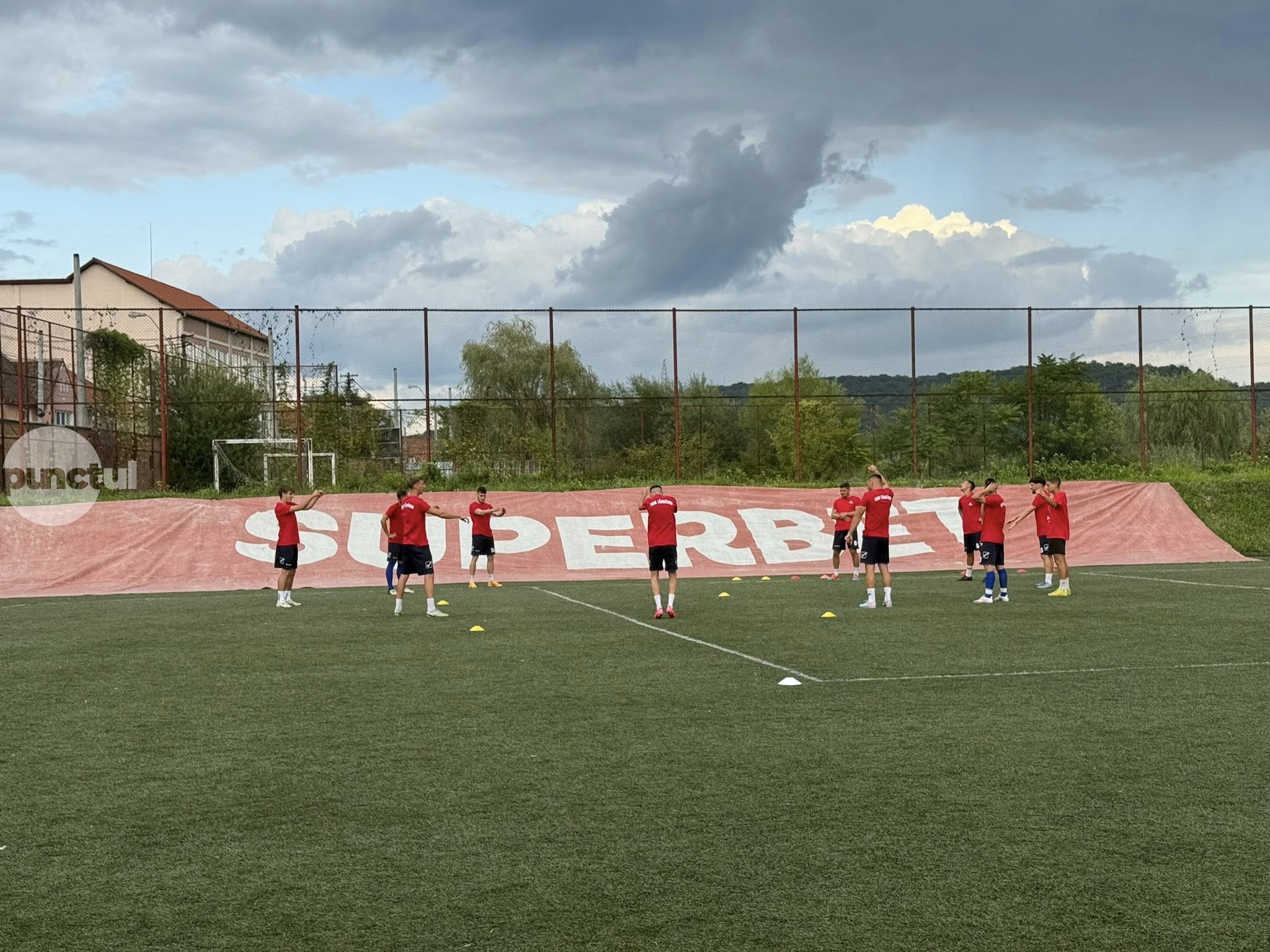 Chimica Târnăveni nu dispare, ci merge mai departe cu echipele de copii și juniori. CSM a preluat cu totul echipa de fotbal A&A Group