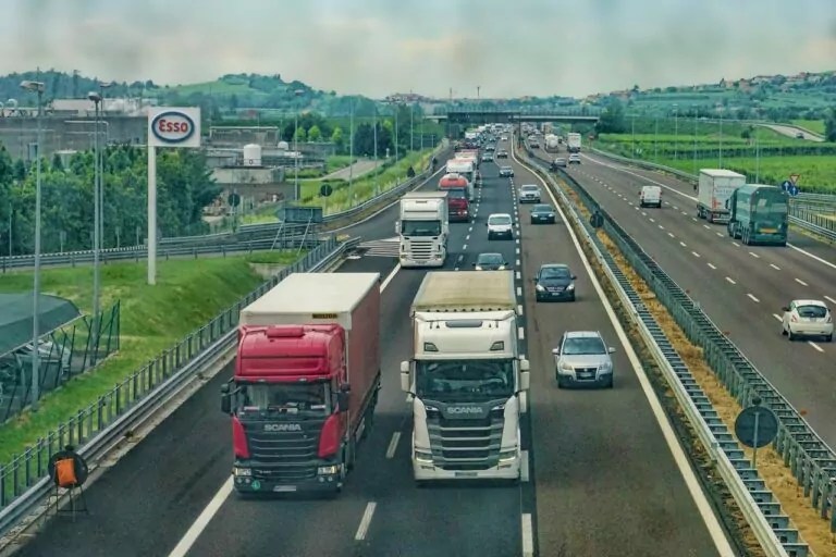 Ungaria vrea să crească vitezele maxime legale pe autostrăzi, inclusiv pentru autobuze și camioane
