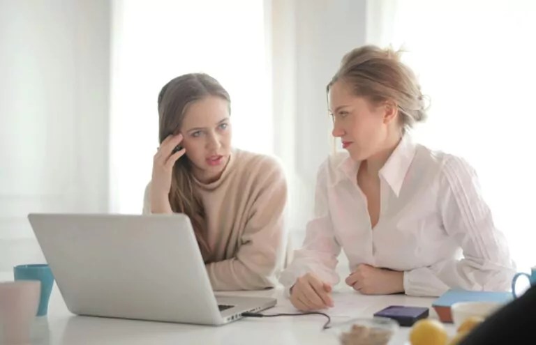 Intră în funcțiune noul sistem online pentru evidenţa salariaţilor: Revisal devine Reges-Online, de la 1 octombrie