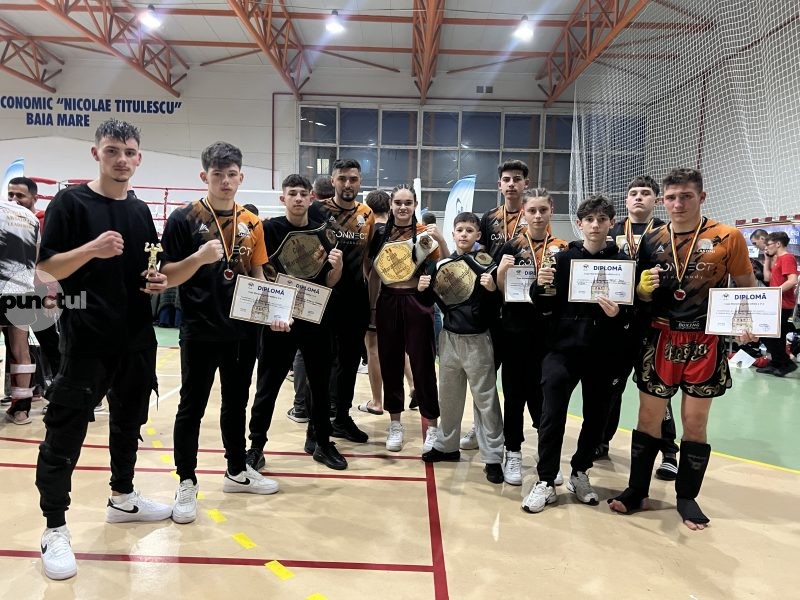 CasoniFightClub din Reghin și Târgu Mureș obține rezultate remarcabile la Cupa Maramureșului (foto)