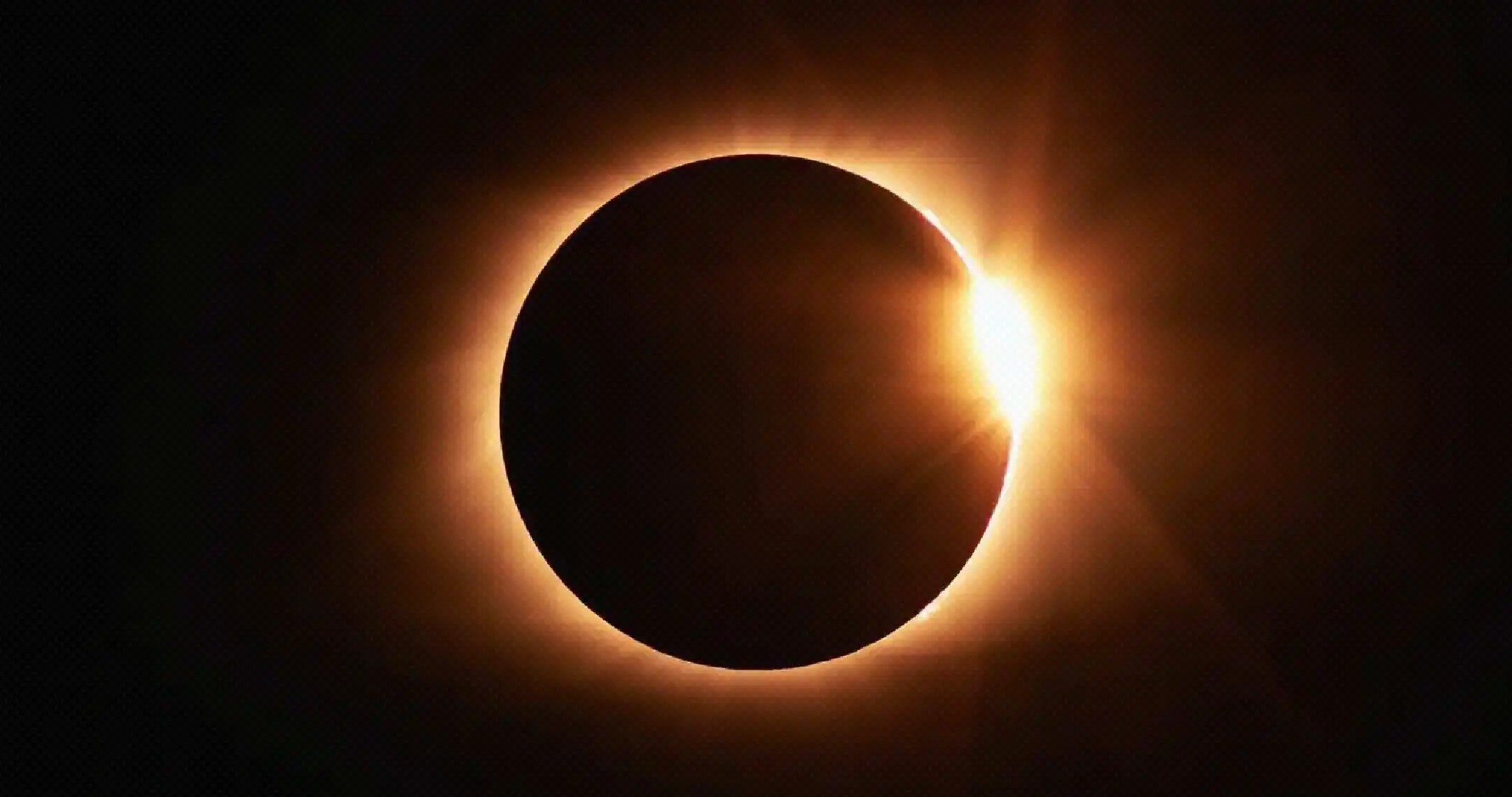 Solar eclipse spectacle: the purkinje effect