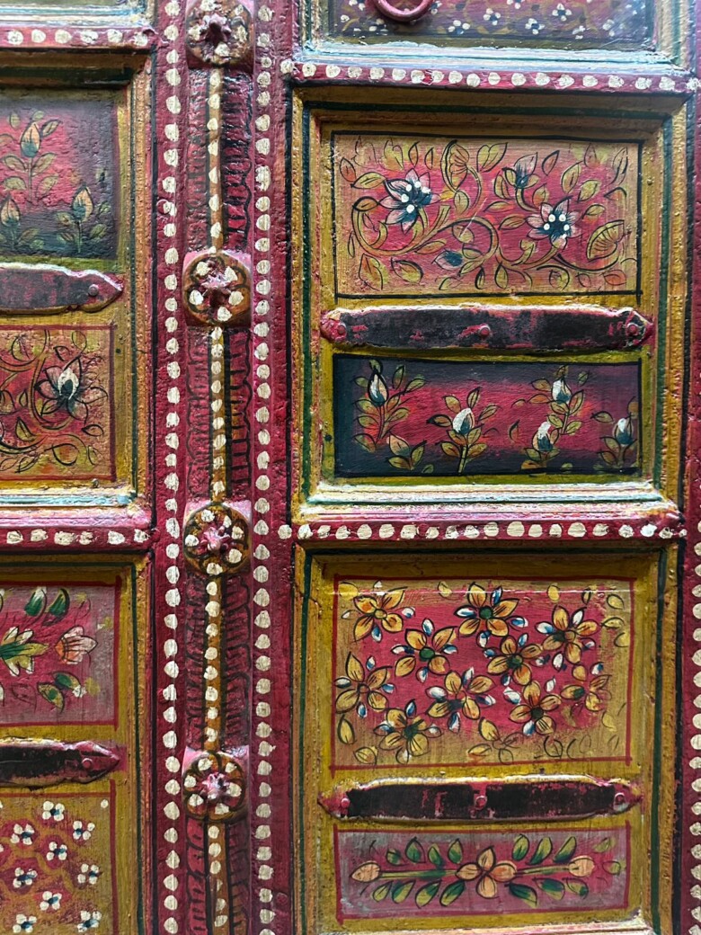 Purana Darwaza - Antique Teak Wood Furniture - Purana Darwaza
