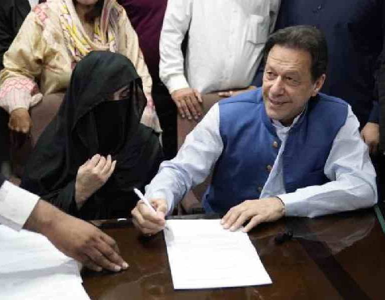 পাকিস্তানৰ সংসদত বিৰোধী আসনত বহাৰ সিদ্ধান্ত ইমৰান খান দলৰ