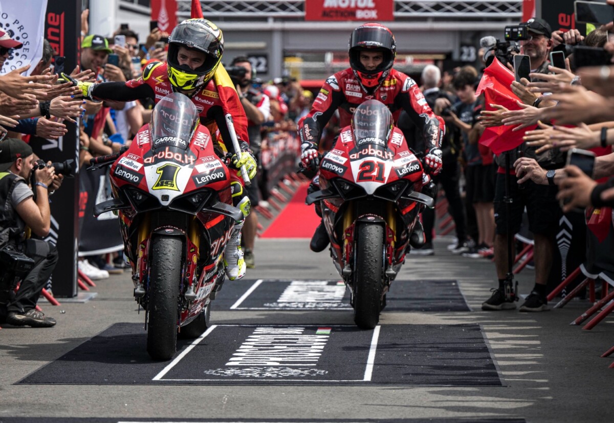 Ducati, Superbike