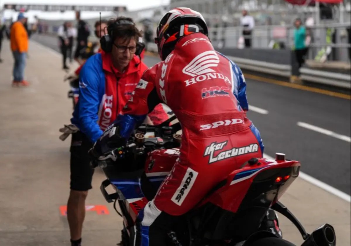 Iker Lecuona, Superbike