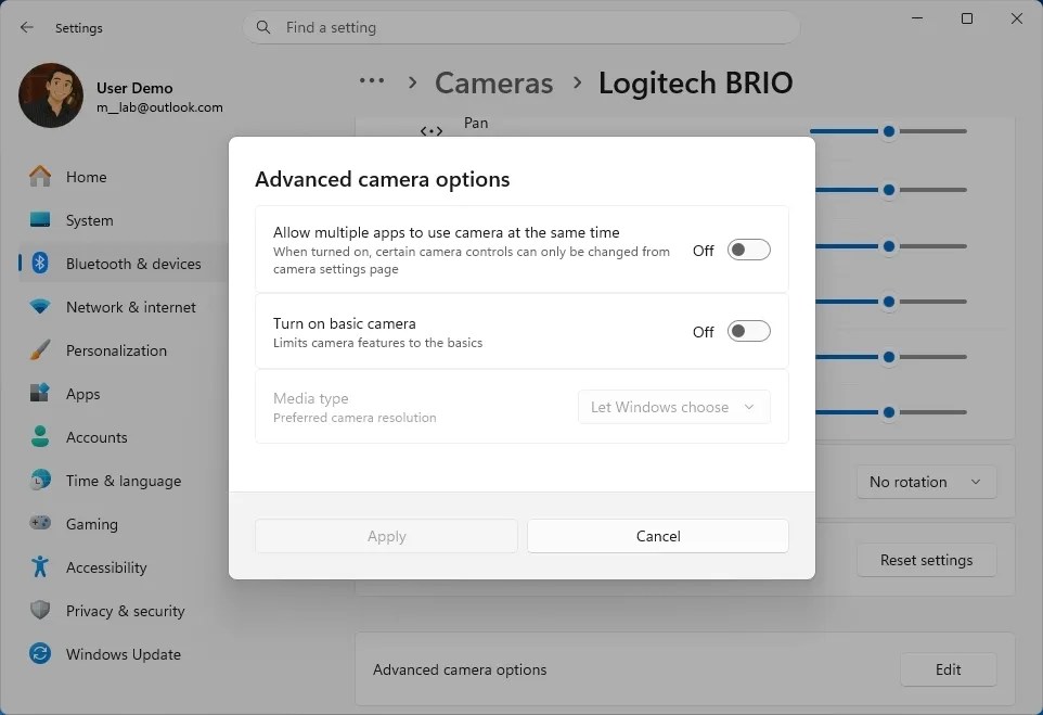 Windows 11 multi-app camera stream / Image: Mauro Huculak