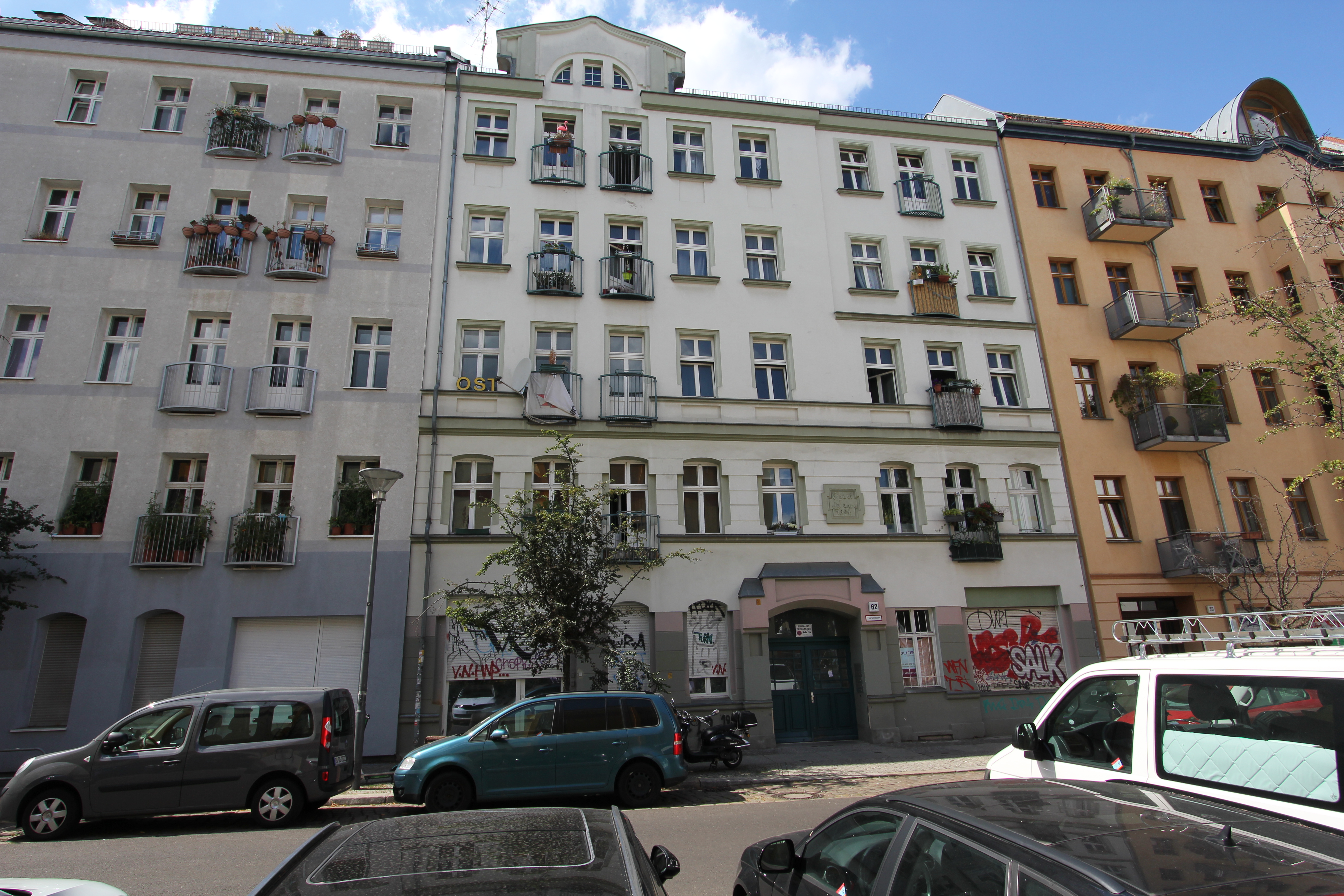 Finde günstige immobilien zum kauf in berlin. Klassischer Berliner Altbau im Friedrichshain | pure