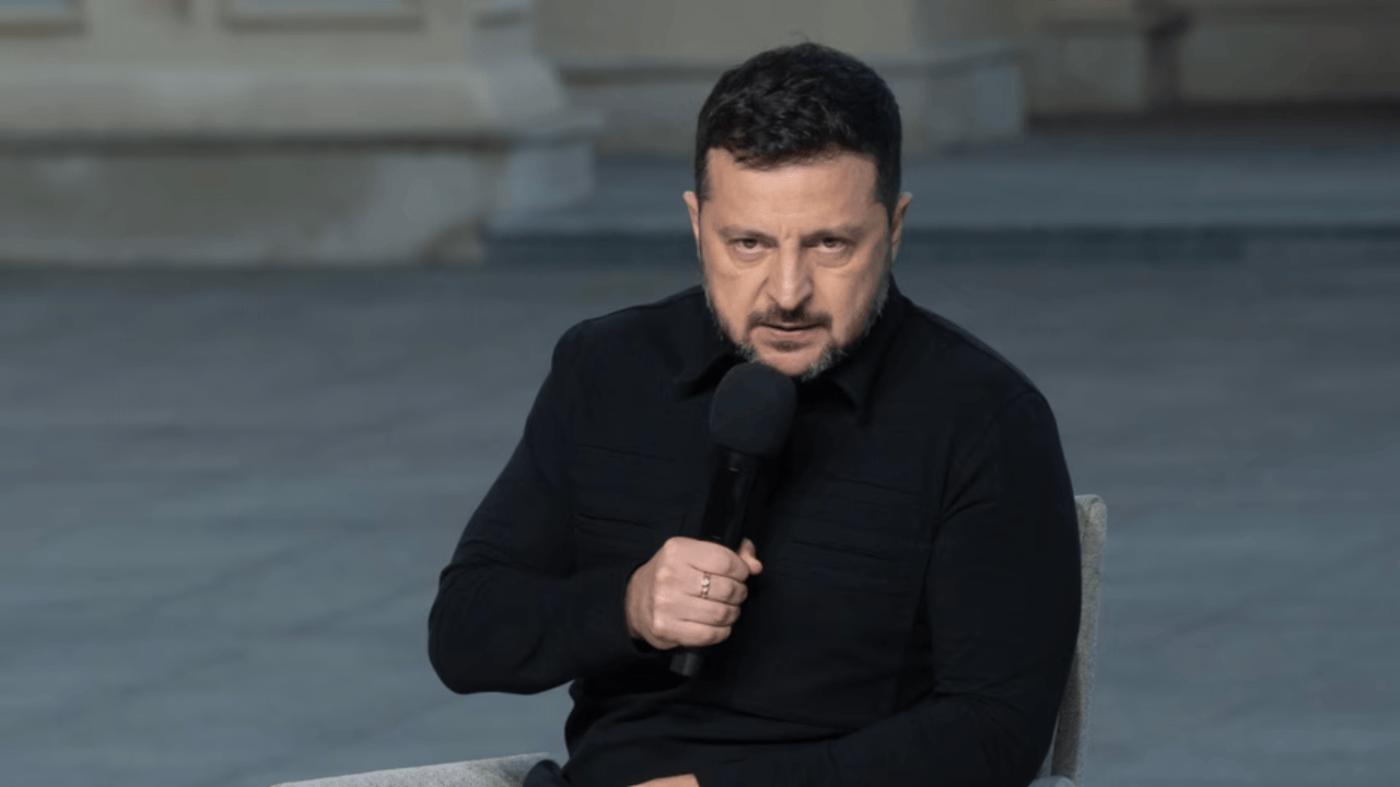 Ukraine : Légaliser la pornographie, financer 30 000 drones : à l’intérieur du plan de guerre inhabituel de l’Ukraine