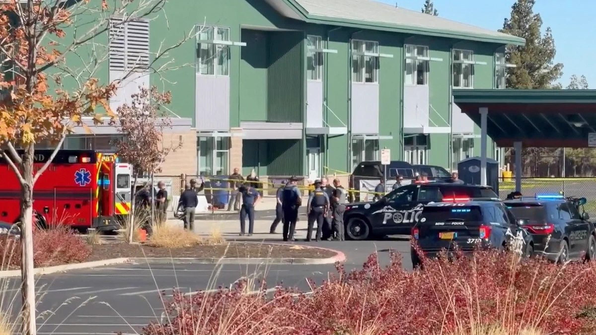 USA : Un tueur de 16 ans fait une tuerie dans une école primaire de l’Oregon
