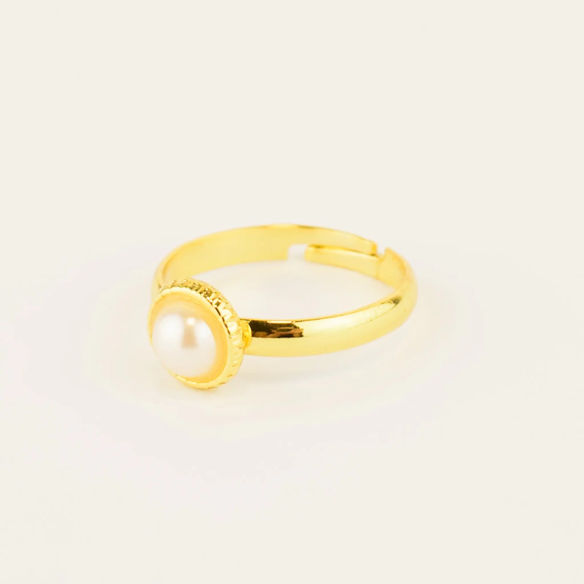 Celestia Pearl Ring