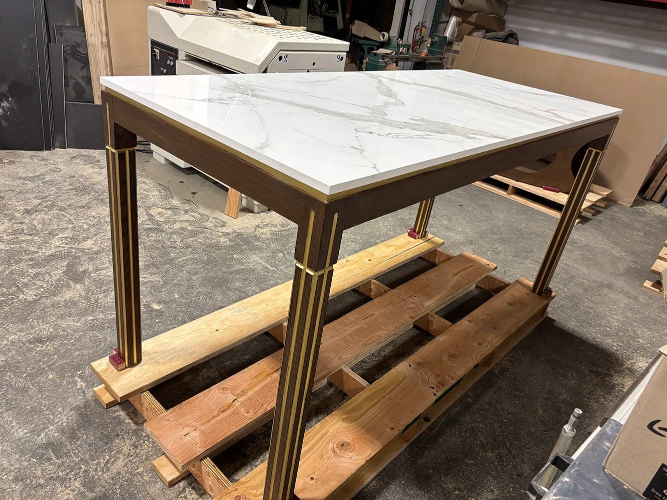 F-782 DINING TABLE