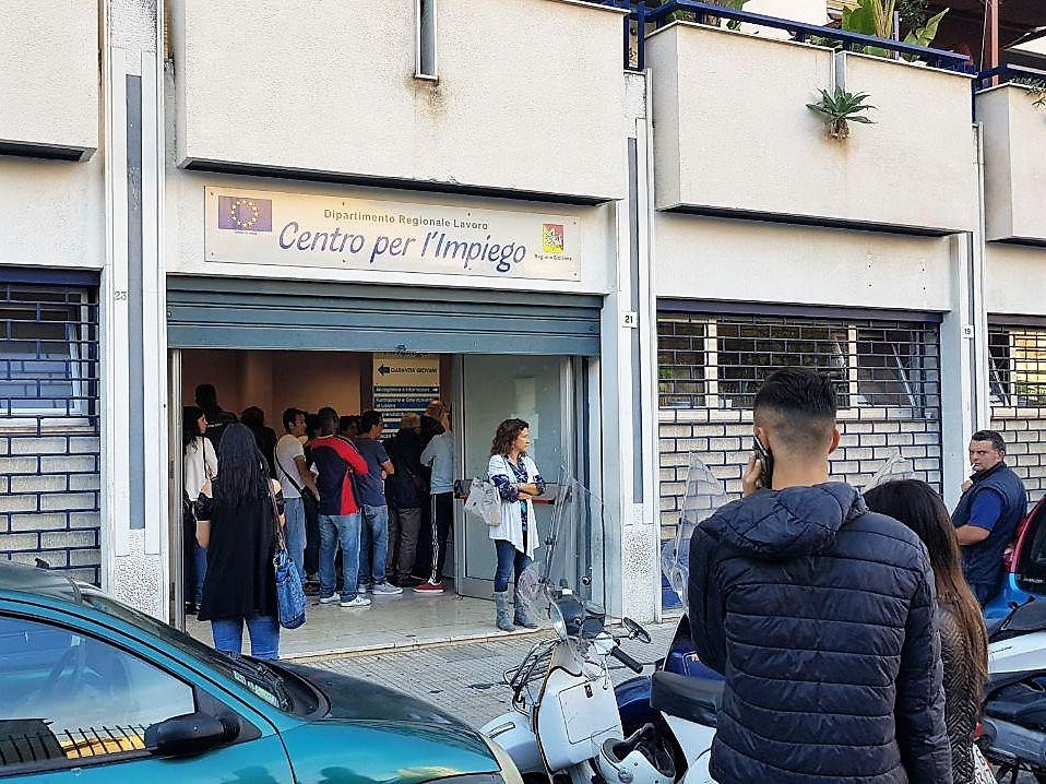 Centri Per L'impiego, Burocrazia E Niente Più - Qds 718_x_958_jpg