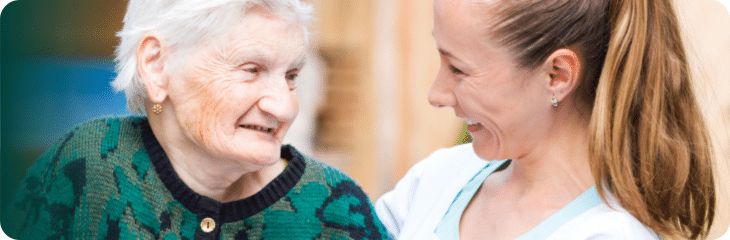 Cómo Crear un Contrato para una Cuidadora de Personas Mayores: Aspectos Clave y Consideraciones Importantes