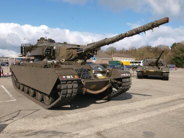 Does the m3 bradley cavalry fighting vehicle have more pros or cons