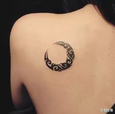 What Does A Crescent Tattoo Represent And On What Part Of The Body Should It Be Made? - Quora 394_x_399_webp