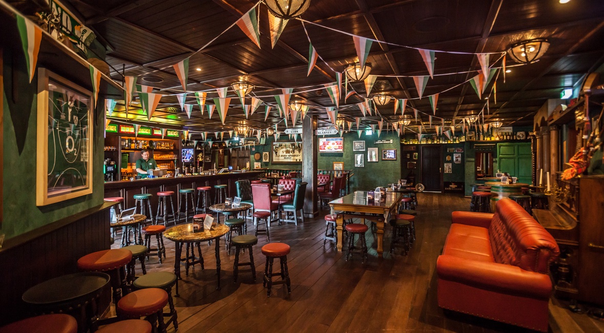 Apa perbedaan antara Bar, Pub, Klub, Diskotik, dan Lounge? - Quora