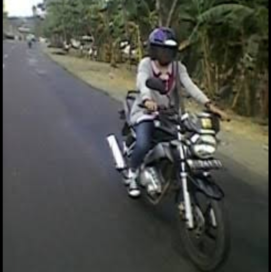 Apa saja kelebihan yang dimiliki motor kopling dibanding motor biasa? -  Quora