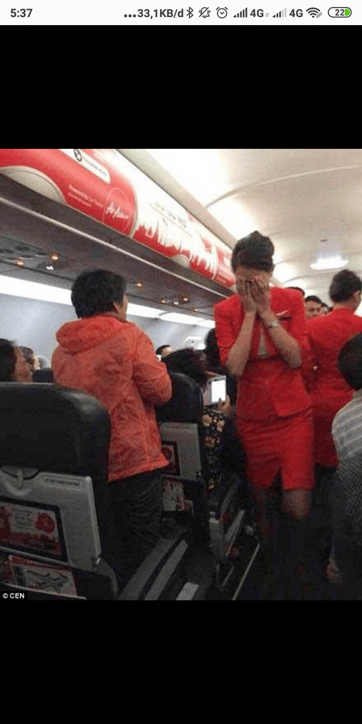 Apa perlakuan paling tercela kepada seorang pramugari yang pernah kamu  saksikan? - Quora