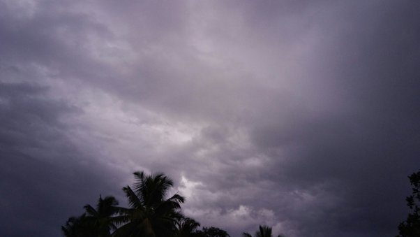 Bagaimana perasaanmu ketika kamu keluar rumah setelah hujan, melihat langit  cerah dan matahari bersinar - Quora