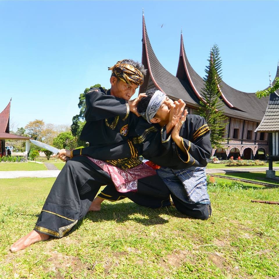 Apakah silat menggunakan teknik tersedak? - Quora