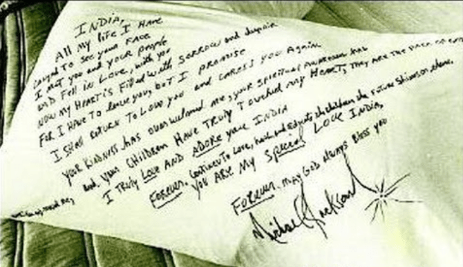 Ketika Michael Jackson datang ke India, apa yang tertulis di bantal? - Quora