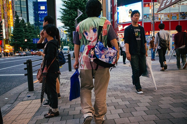 Apa perbedaan dan persamaan antara Wibu (otaku) dan K-Popers? - Quora