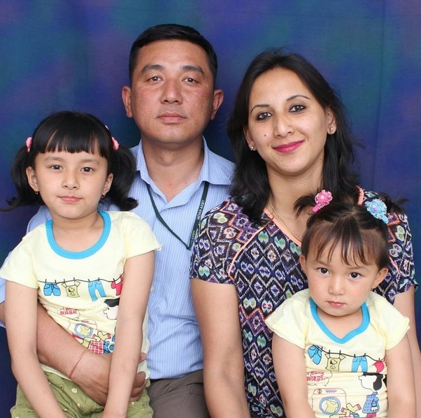 Chindian Kids / Chindian People : Mongolian people in Nepal DO NOT MARRY - It's the perfect activity for killing time on a rainy day too.