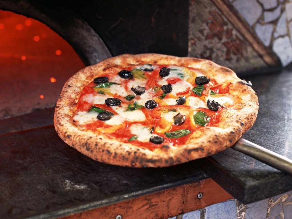 Fresh or regular mozzarella, feta, cheddar, ricotta, parmesan, cream cheese, clock … What Is The Difference Between A New Hand Tossed Pizza And A Classic Hand Tossed Pizza Quora