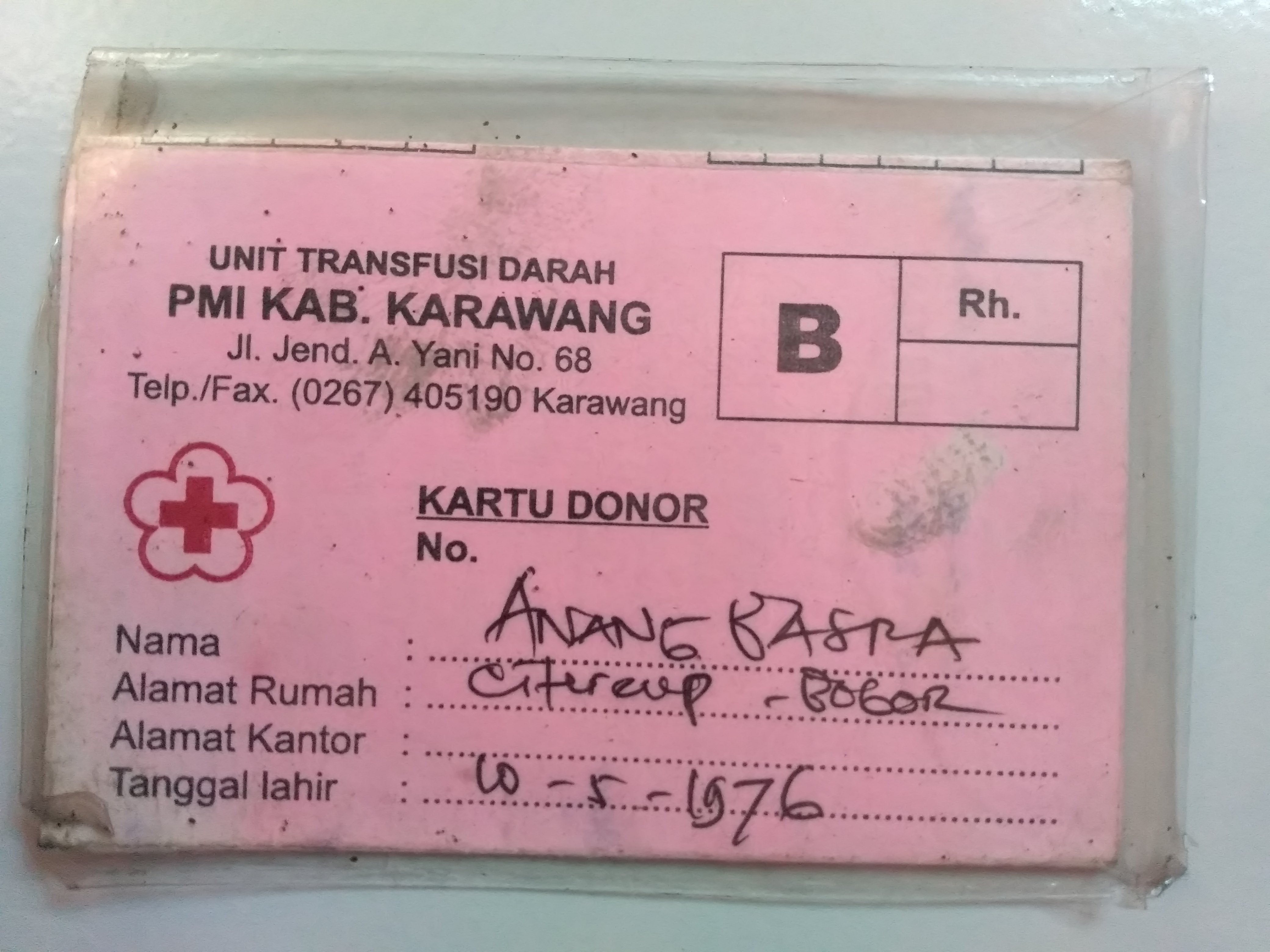 Mengapa saat donor darah secara gratis kita berharap bisa membantu orang  yang membutuhkan tetapi malah PMI mematok harga yang mahal untuk sekantung  darah bagi yang membutuhkan? - Quora