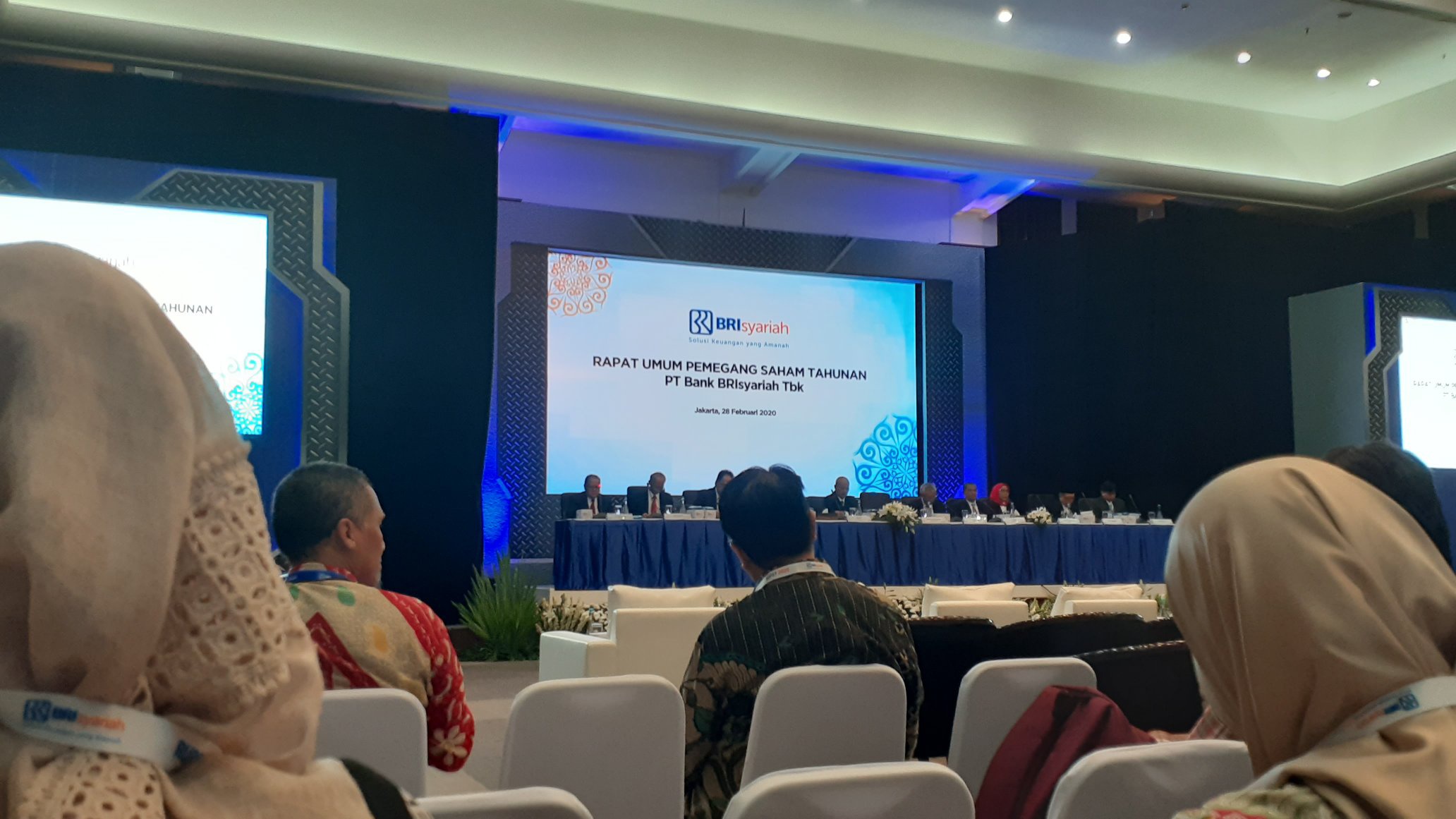 Rapat umum pemegang saham (rups) adalah organ perseroan yang mempunyai wewenang yang tidak diberikan kepada dewan komisaris atau direksi dalam batas yang . Bagaimana Pengalamanmu Datang Ke Rups Rapat Umum Pemegang Saham Quora